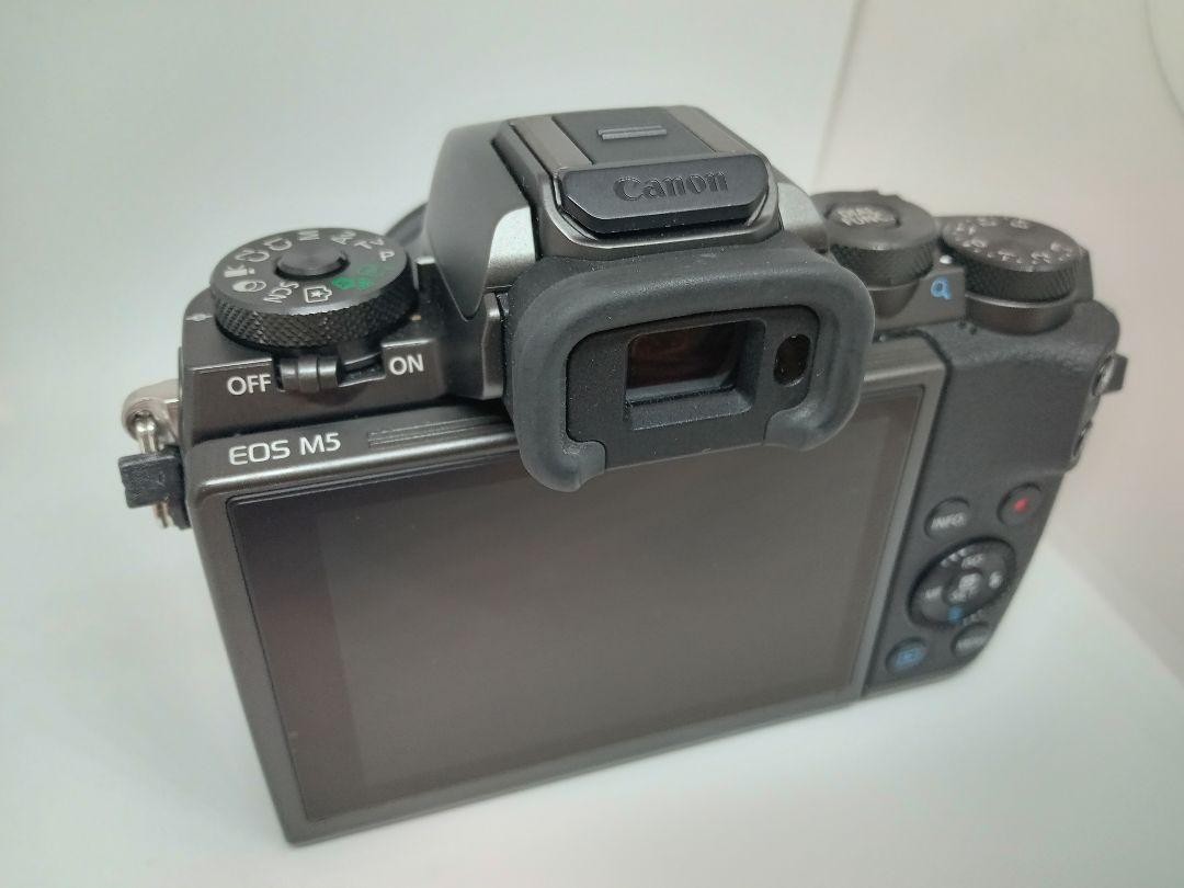 Canon EOS M5 EF-M 15-45mm Lens kit 584765 | eBay