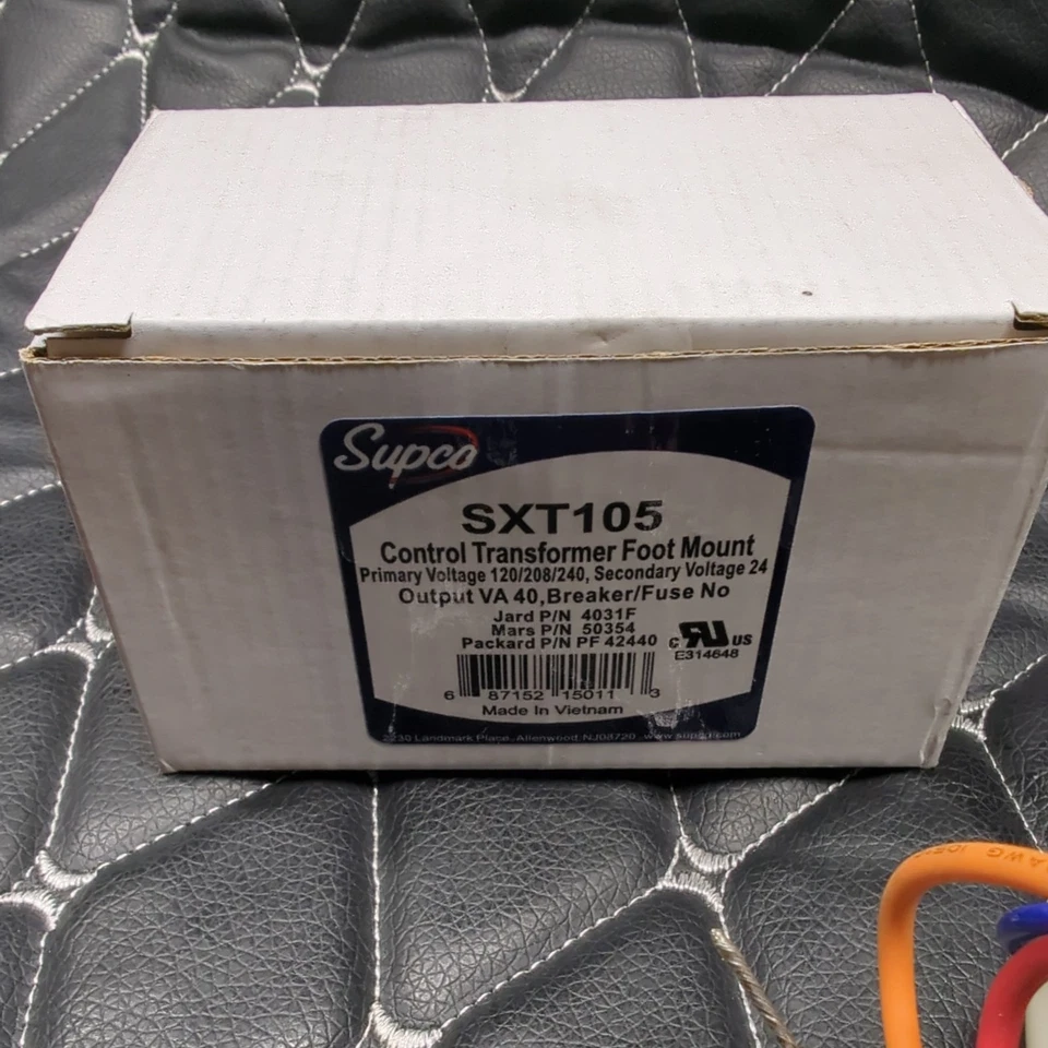 Transformador de climatización Supco SXT105 40VA 120/208/240 voltios x 24 voltios montaje en pie Foto 4 de 4
