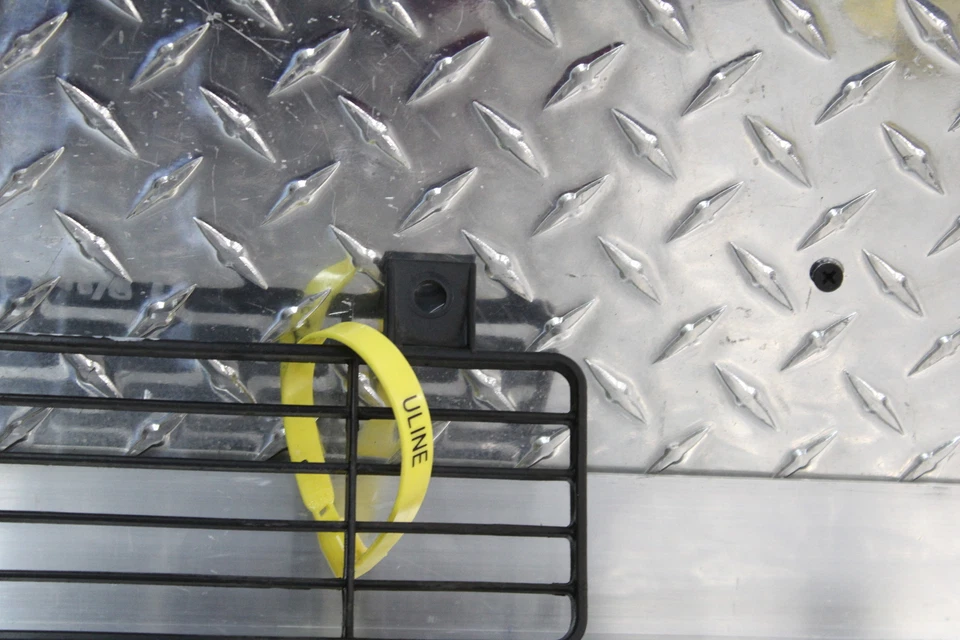 Protector de parrilla para enfriador de aceite Triumph Trophy 900 1999 Foto 3 de 4