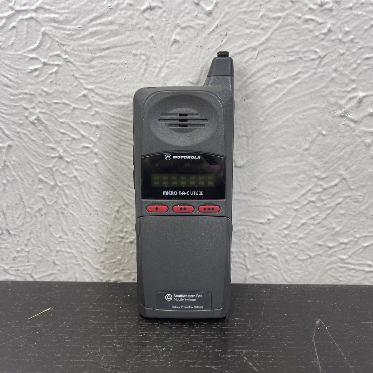 Vintage MOTOROLA Micro TAC Lite 2 Flip Cell Phone | eBay