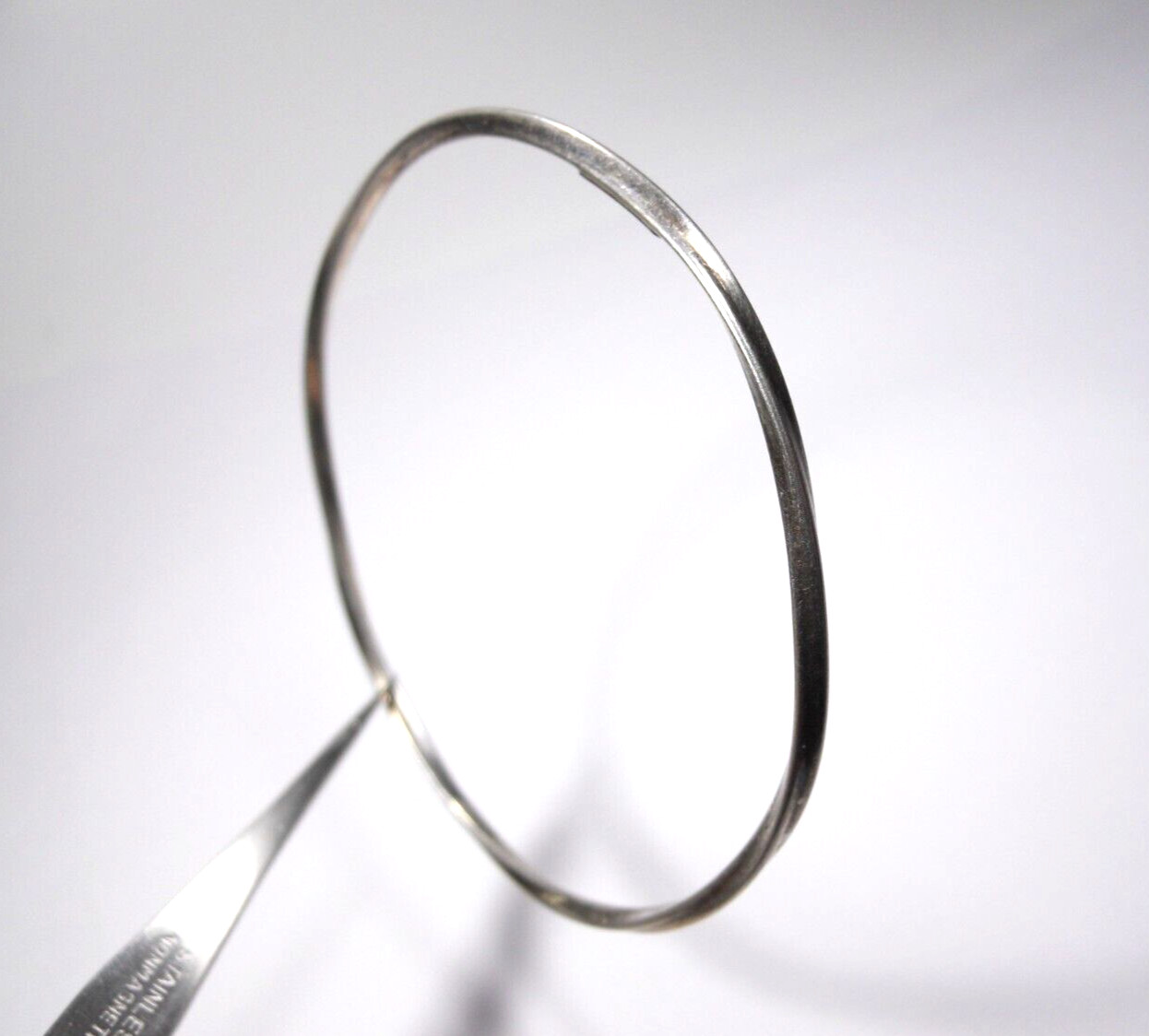 STACKABLE MODERN ROUND TWISTED DESIGN BANGLE 2.5m… - image 7