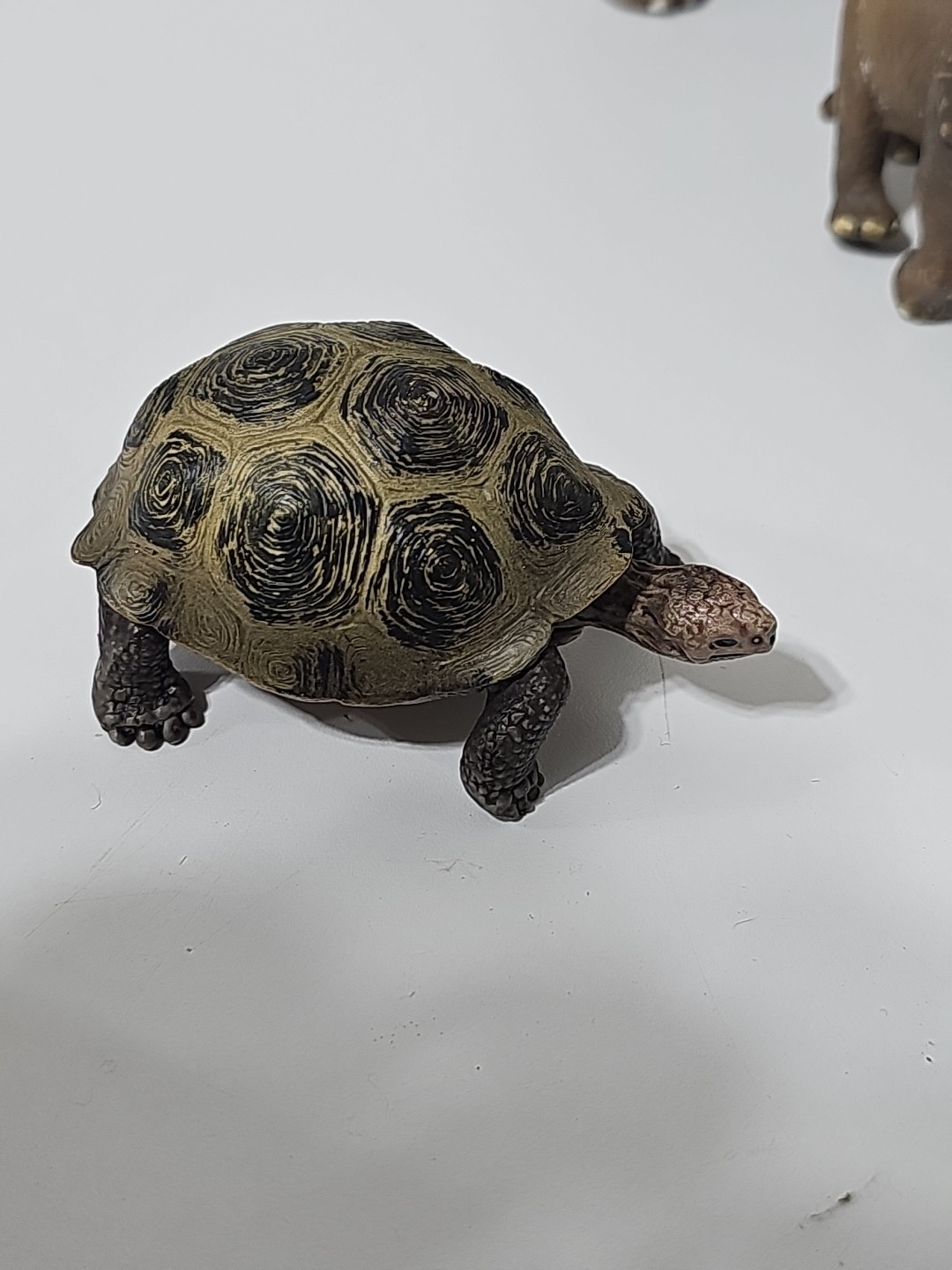 Schleich Germany Lot Of 9 Animal Figures African Elephants, Turtle, Dogs, Bull