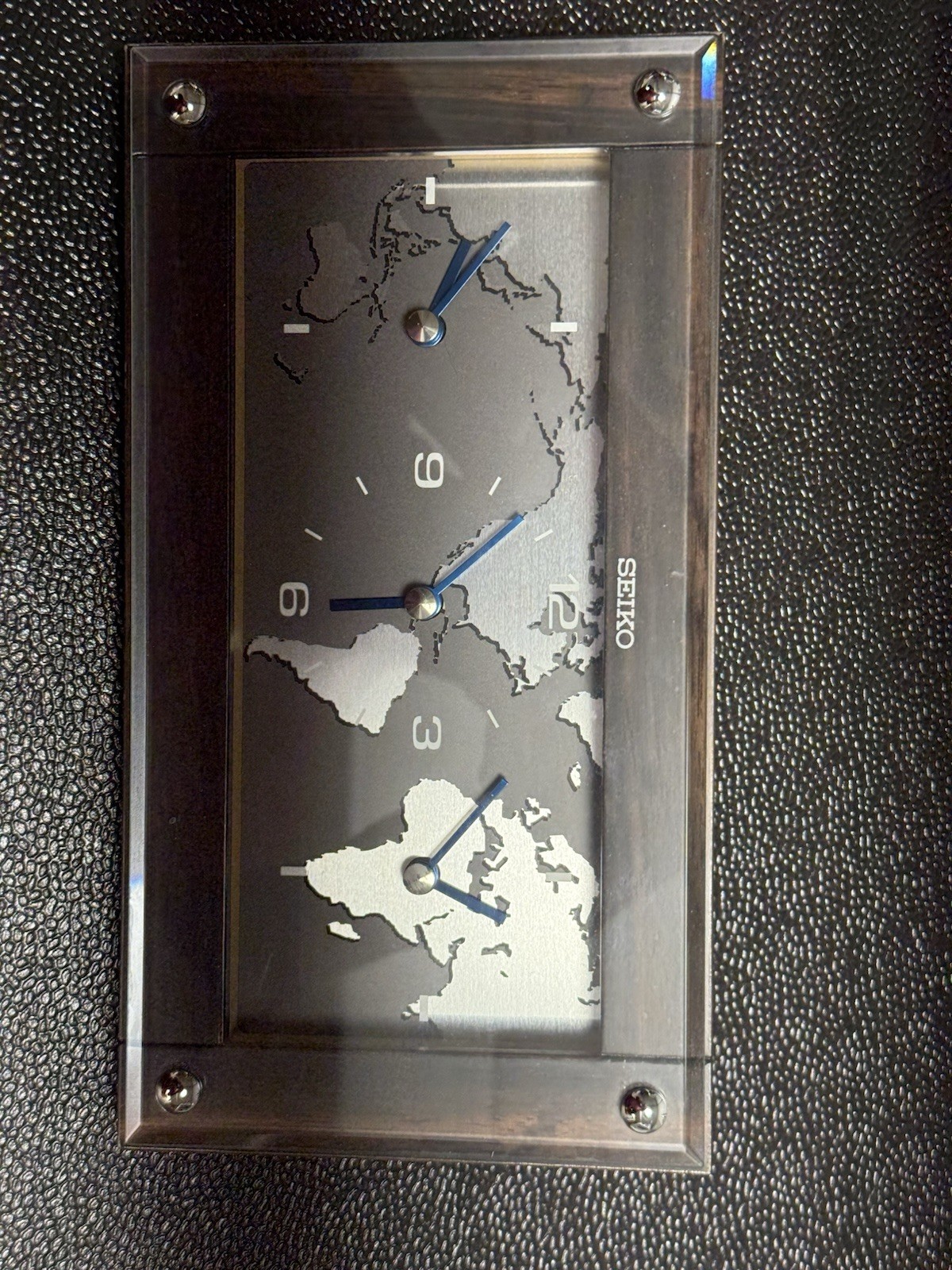 SEIKO WORLD TIMEZONES DESK CLOCK QXG121BLH
