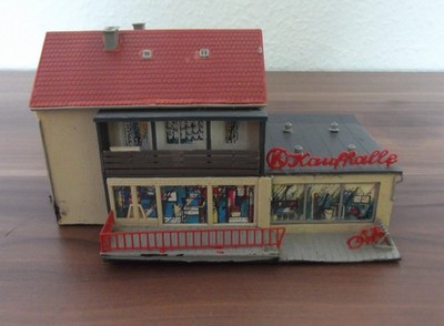 Auhagen 12238 H0/TT Landwarenhaus '' Kaufhalle'', gebaut