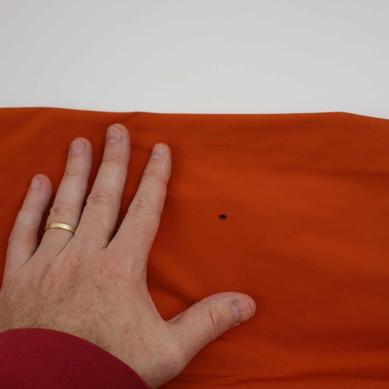 Vintage 90s Patagonia Essenshell Rain Jacket Mens M Orange Hooded Windbreak Coat thumbnail 6