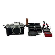 Fujifilm X-T4 Silver Case Fotocamera IBIS 4K 60p Ottima solo 626 scatti