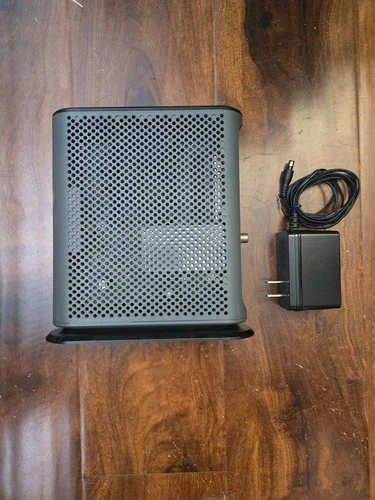Motorola DOCSIS 3.1 Cable Modem Model MB8600 w/AC Adapter