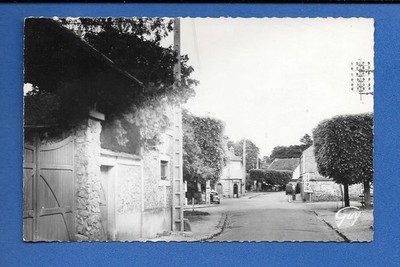 77 SEINE PORT View Taken Going On The Square (In Box) Example