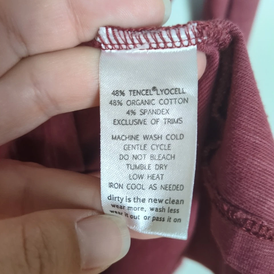 Camiseta HORNY TOAD Roja Microstripe Oolong Manga Larga Cuello Barco Para Mujer Mediana Foto 4 de 4