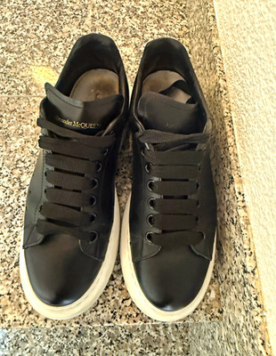 Alexander McQueen Oversized Sneaker Schwarz Weiß Gr. 38
