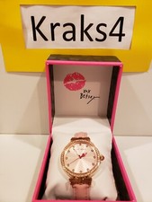 BETSEY JOHNSON SWEETHEART PINK with BOWS BLING PINK LEATHER BAND WATCH