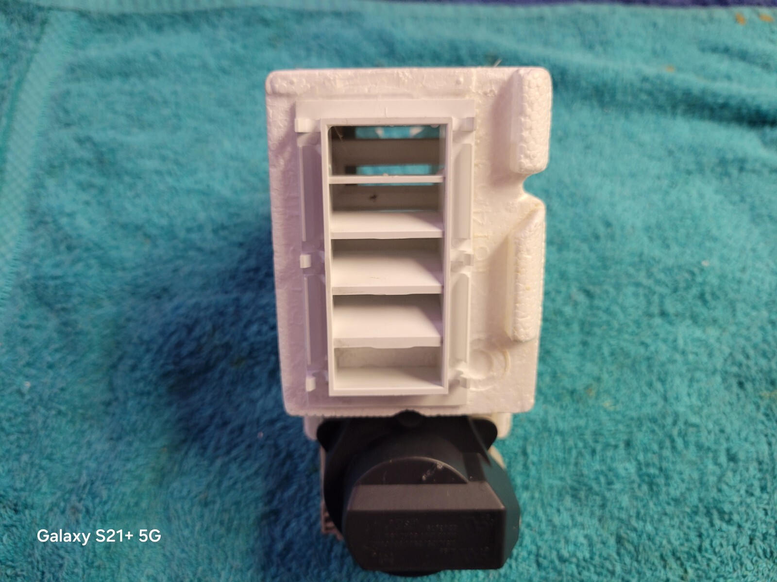 Whirlpool 2216112 Diffuser for Refrigerator