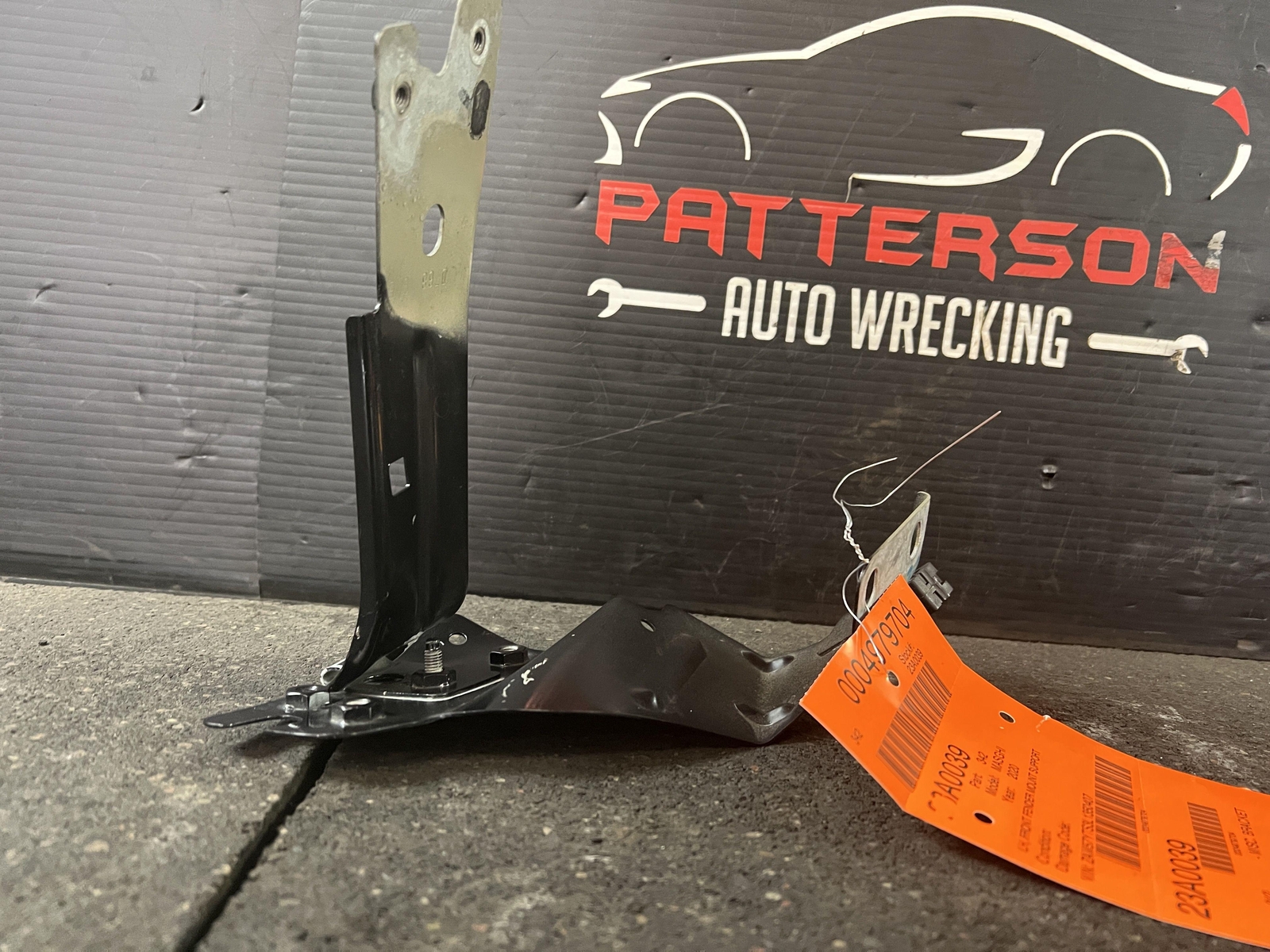 14-20 MASERATI GHIBLI FRONT DRIVER LEFT SIDE FENDER MOUNT SUPPORT BRACKET