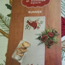 Christmas Table Runner 36" - Red Cardinal - NEW