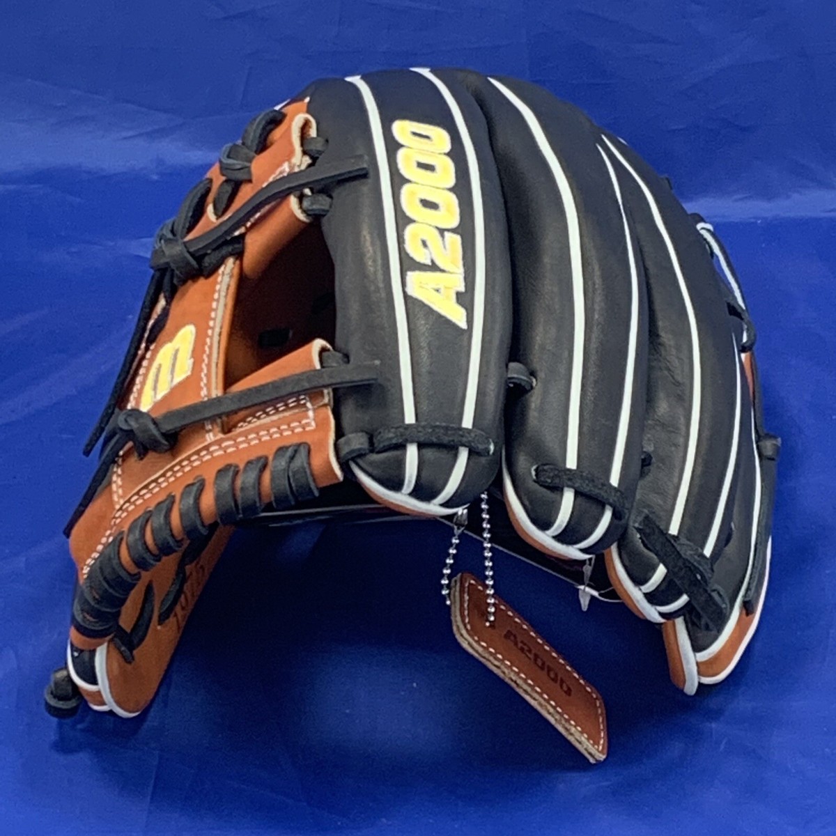 Wilson A2000 1975 (11.75