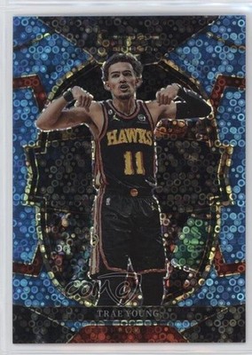 2022-23 Panini Select Concourse Light Blue Disco Prizm 55/99 Trae Young #66 pe8