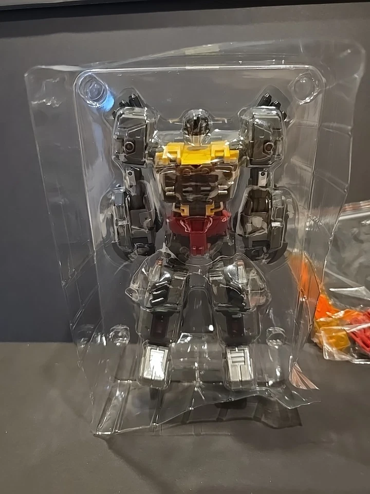 Fansproject Warbot WB009 Severo Core transforming figure - Image 3 of 4