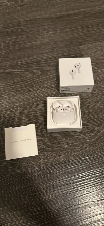 AirPods 4ta generación cancelación activa de ruido Foto 3 de 3