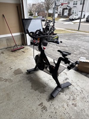 Peloton 3rd Generation Indoor Stationary Exercise Bike w/  NO SHOES 