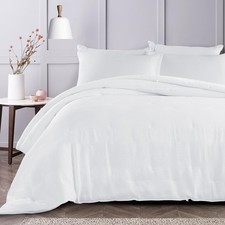 HOMBYS 3 Piece Seersucker Oversized King Comforter Set 132x120 White 2 Pillow