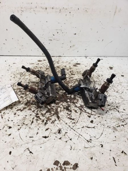 Piezas de inyección de combustible inyector de combustible Pzev se adapta a 15-17 XV CROSSTREK 1036788 Foto 2 de 4