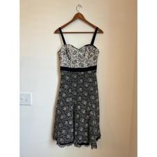 Nanette Lapore Floral Embroidered Black White Sleeveless Dress Women?s Size 4