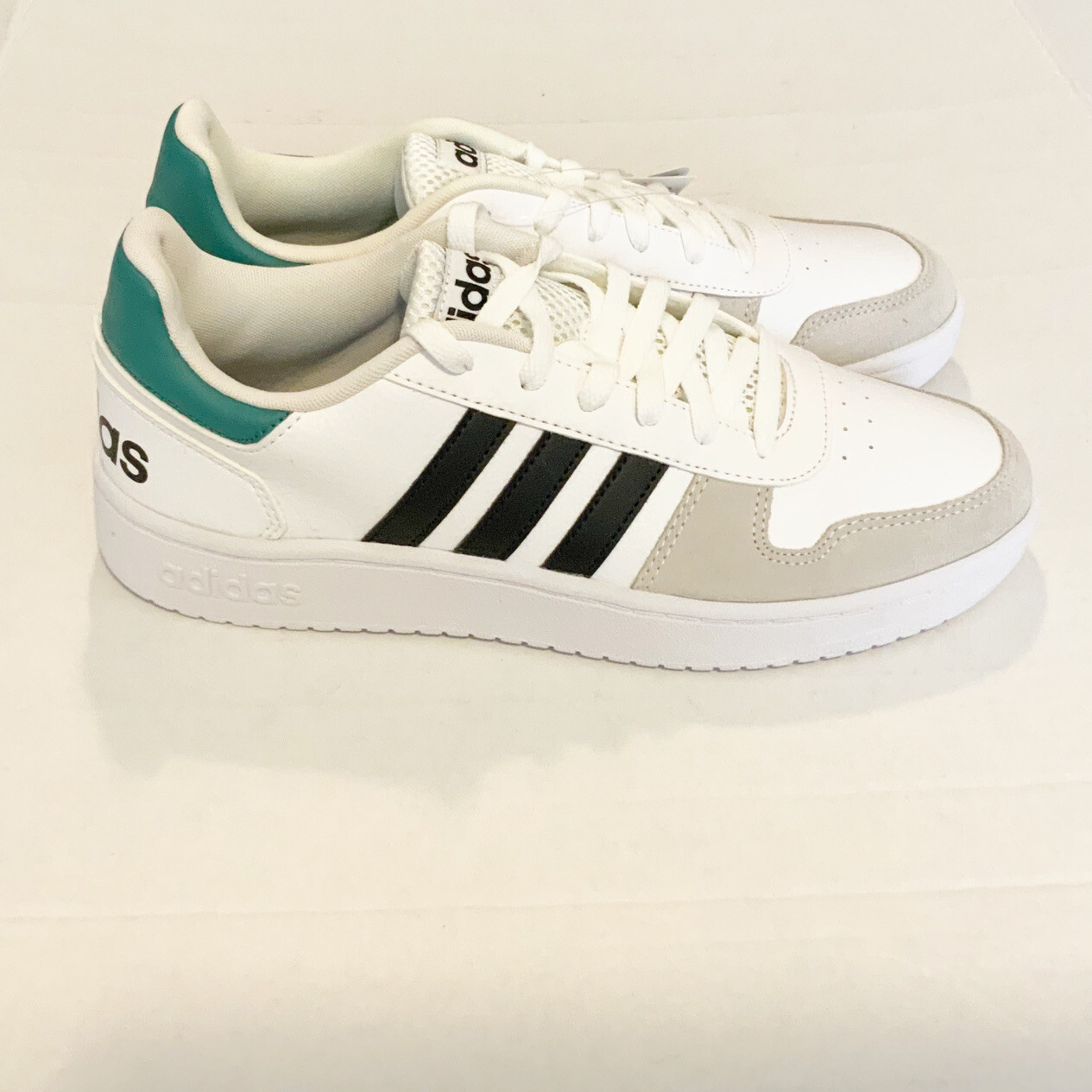 adidas hoops 2.0 white