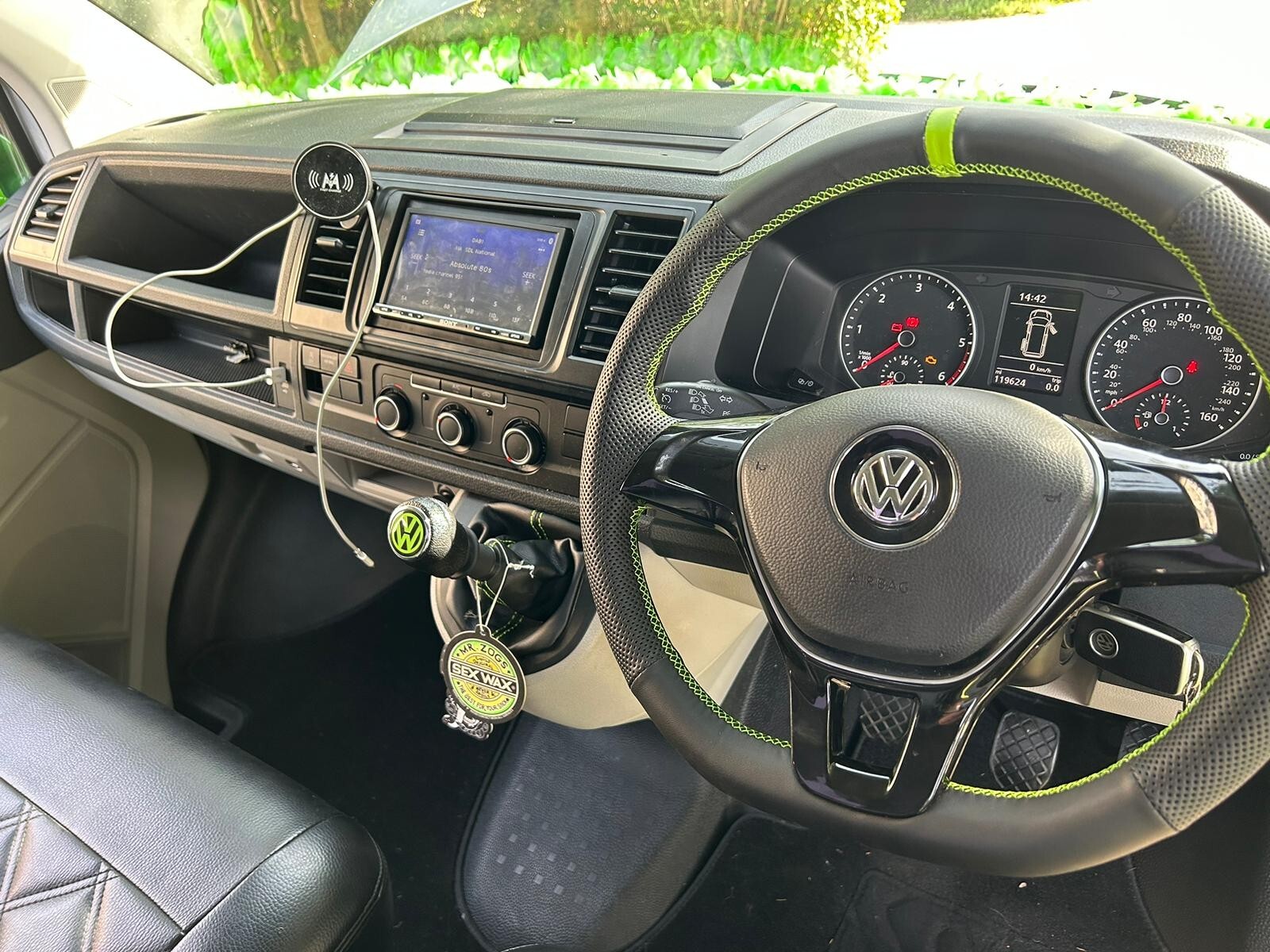 ⭐️ vw mk7 t5 T5.1 T6 transporter reupholstered flat bottom steering