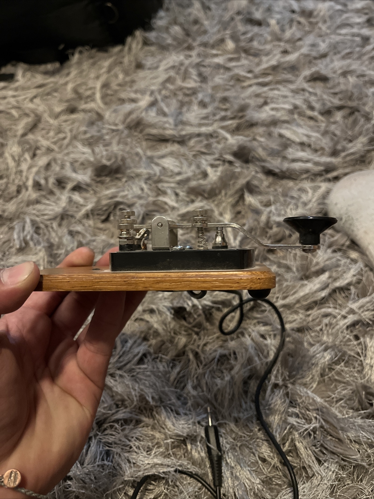 MFJ-553 Deluxe Wood Base Telegraph Key with 3.5mm Cable