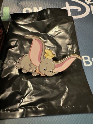 Walt Disney D23 Expo 2024 WDCS DEC Pin Mystery Classics Dumbo LE 400 