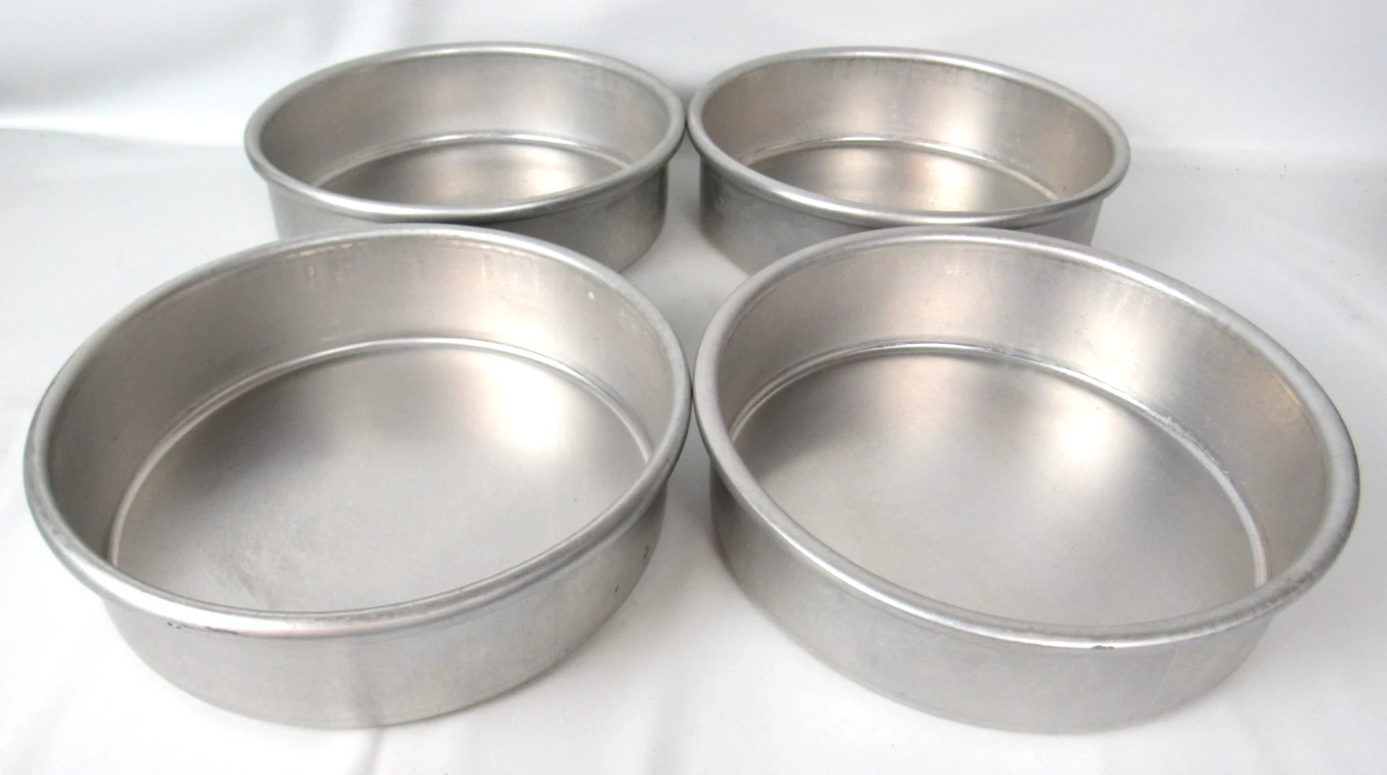 LOT of 4 Magic Line 7x2 Made in Gardenia, Ca, USA Round Aluminum Cake Pans