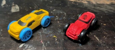 2017  Set Of 2 Hasbro Nerf Nitro Foam Yellow & Red Cars - Many Great Items Avail