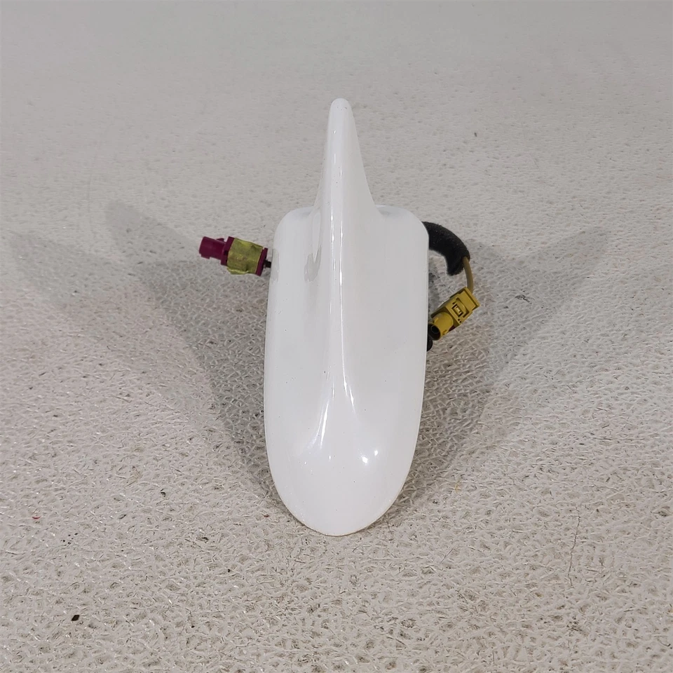 Antena de aleta de tiburón Camaro SS 10-15 OEM AA7373 Foto 3 de 4