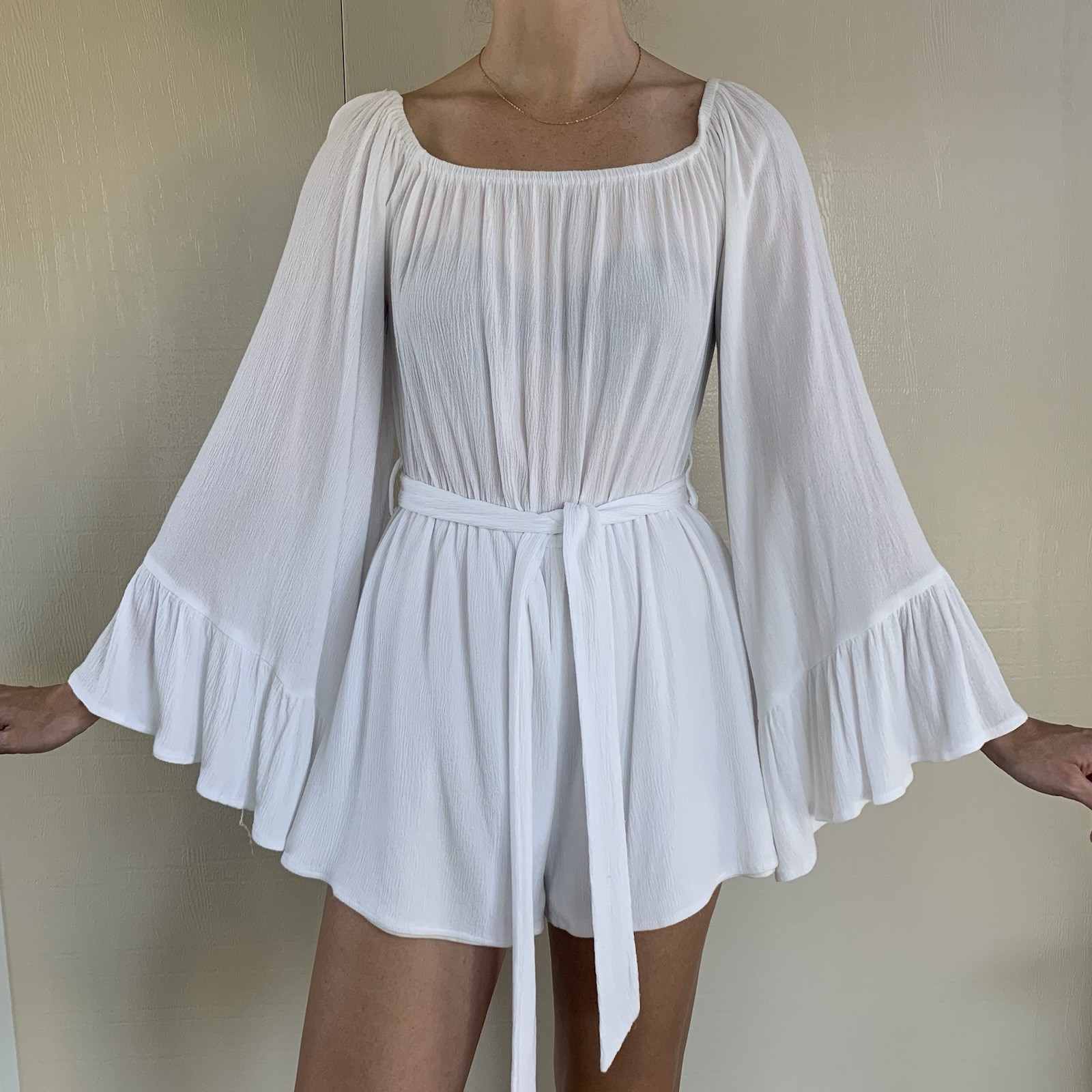 Missguided White Long Bell Sleeve Romper Sz 8 Tall Boho Chic Angel Coquette