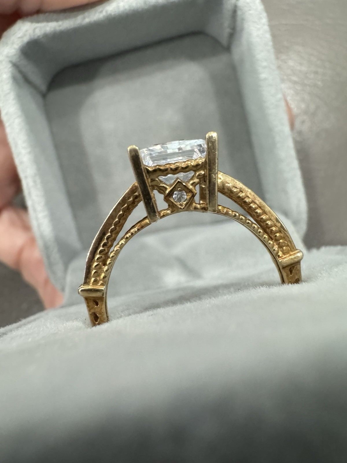 10K Solid Yellow Gold Lab Created Square Center S… - image 4