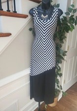 Women's Black & White Polyester Round Neck Sleeveless Casual Long Maxi Dress