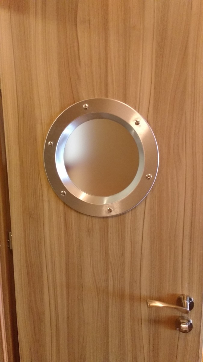 PORTHOLE FOR DOORS phi 350 mm. Lovely. New