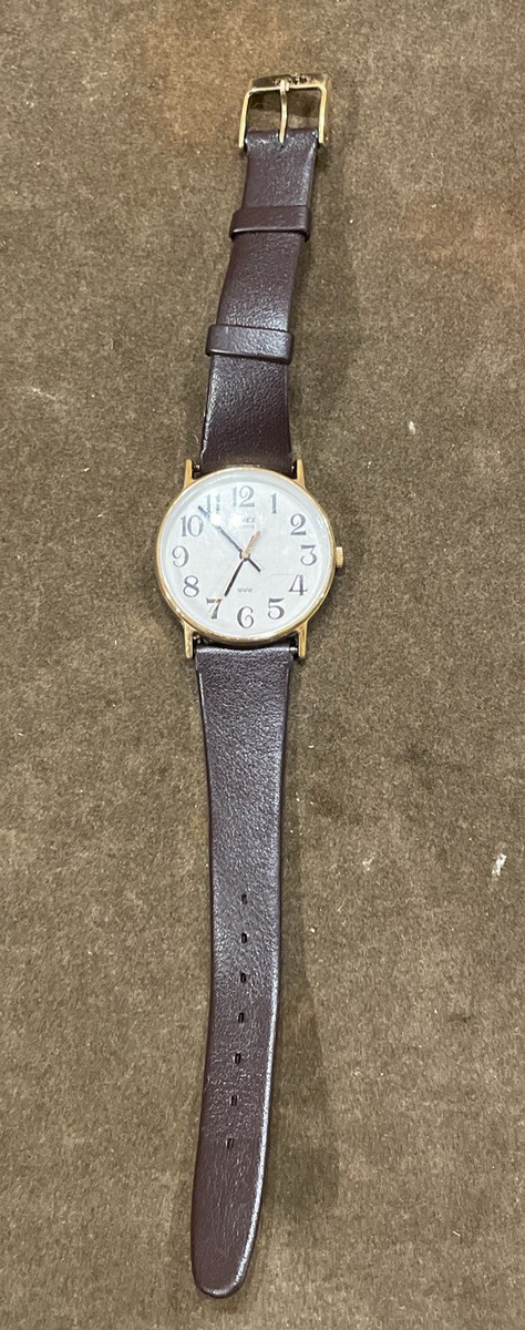 Vintage Timex LA CELL Mens Easy Reader Gold Tone Quartz Watch | eBay