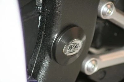 Enchufe de cuadro negro R&G Racing para Yamaha YZF R6 FI0013BK 2006-2020 Foto 3 de 3