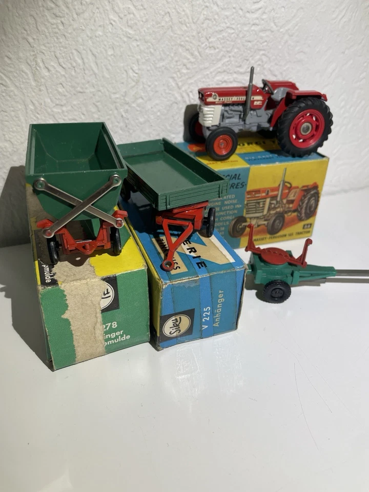 Corgi Toys Massey Ferguson MF 165 Traktor Modell OVP + Siku  Anhänger V225, V263 - Bild 3 von 4