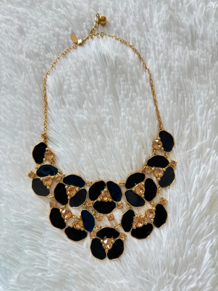 COLLAR KATE SPADE NEW YORK NEGRO DISCO PANSY PIEDRAS CHAMPÁN BRILLANTES Foto 2 de 4