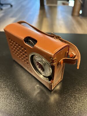 SPICA ST-600 Transistor Radio - 'Works' And Is In Beautiful Shape