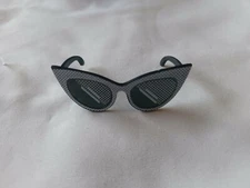 Lol Surprise OMG Doll Starlette Black White Glasses Sunglasses