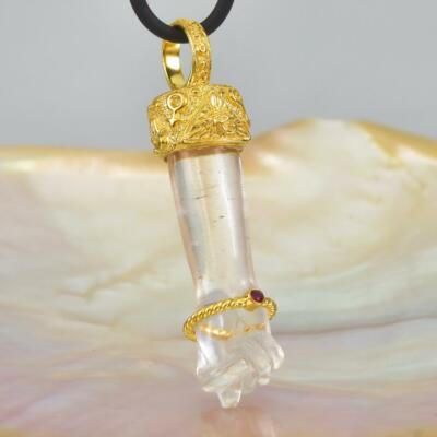 Gold Vermeil Sterlingsilber Mano Fico Figa Anhänger Kristallquarz Rubin 9,89 g