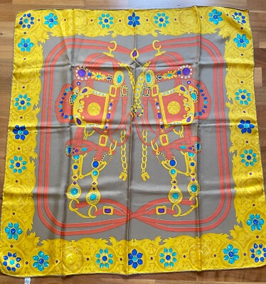 Foulard/Carré/Schal  CELINE en soie 100% 55g Silk SCARF Shawl