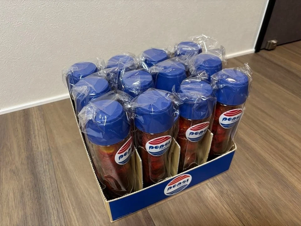 Pepsi Perfect Bottle Back To The Future 40th Donki Japan 1/2/3 Flaschen Option - Bild 3 von 4