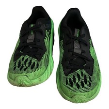 Under Armour Scramjet Boys Size 13 Black  Green Outdoors School Athleisure