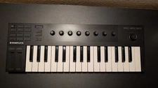 Native Instruments M32  Komplete Kontrol Keyboard Controller (26154)