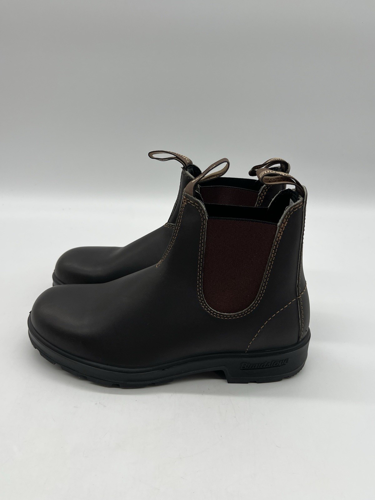 Blundstone original 500 Sz 5 Men’s 6 Women’s 8 Dark Brown Leather Chelsea boots.