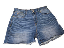Levis Denizen high rise women's blue medium wash 28W shorts 4" inseam